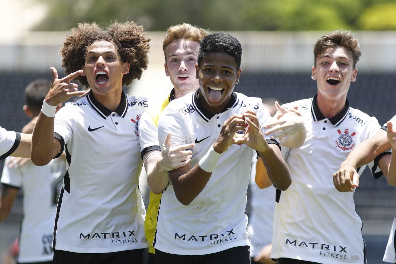 Brasileirão Sub-17: Corinthians vence de virada o São Paulo na Fazendinha