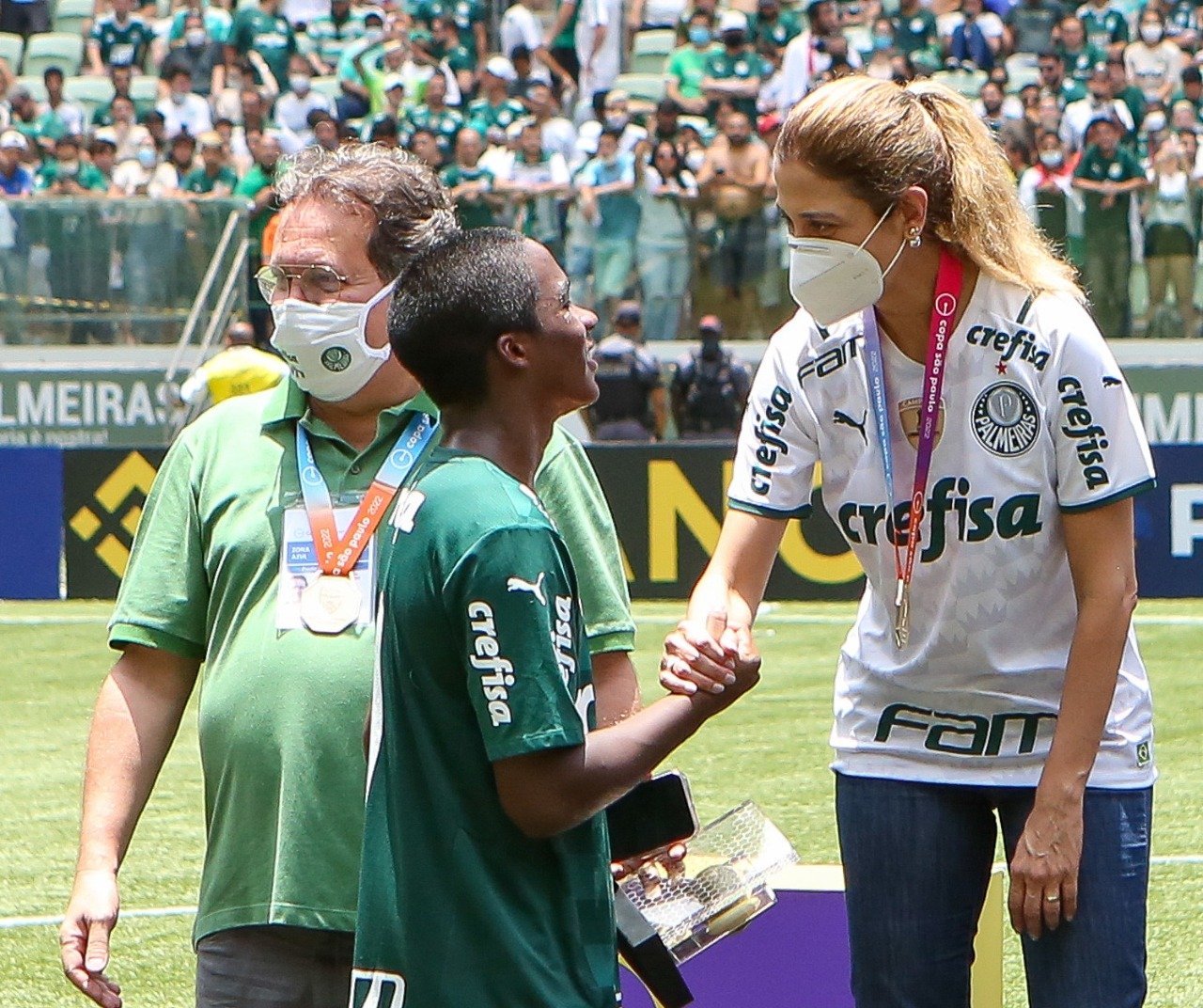 Palmeiras fecha 2022 campeão na base, profissional e no feminino - Esportes  - R7 Futebol