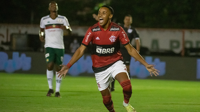 Flamengo on X: Amanhã tem Mengão! O Mais Querido enfrenta o Volta Redonda,  às 21h05, no Raulino de Oliveira, no jogo de ida da semifinal do @cariocao!  Acompanhe ao vivo e com