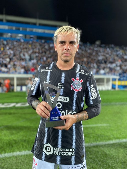 Zagueiro supera Fagner e se torna único jogador do Corinthians a participar  de todos os jogos da temporada