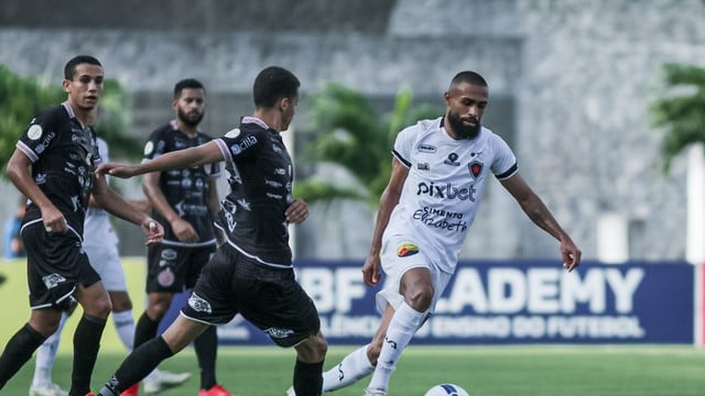 Com gol e assistência de Élvis, Goiás bate a Jataiense na Serrinha