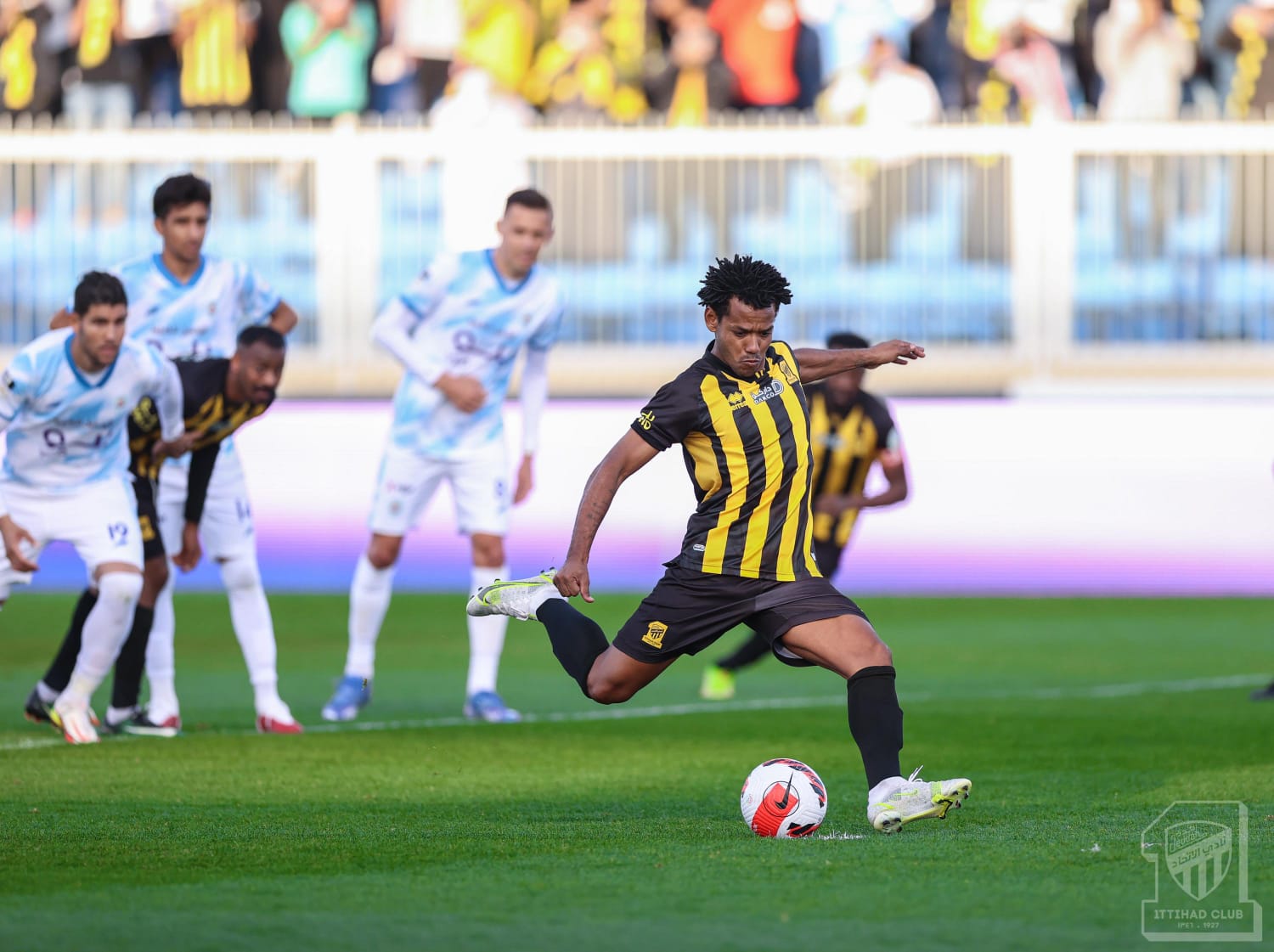 Al-Ittihad x Al-Jawiya ao vivo: como assistir ao jogo online e