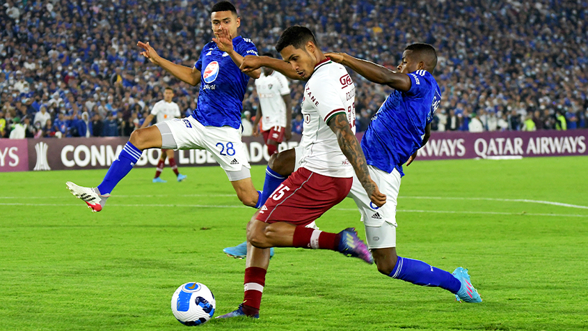 The Strongest vence bem o Plaza Colonia e avança na Copa