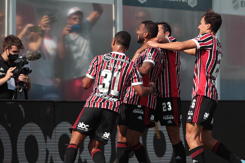 Amuleto da sorte? Andrés Colorado iguala recorde no São Paulo - Lance!