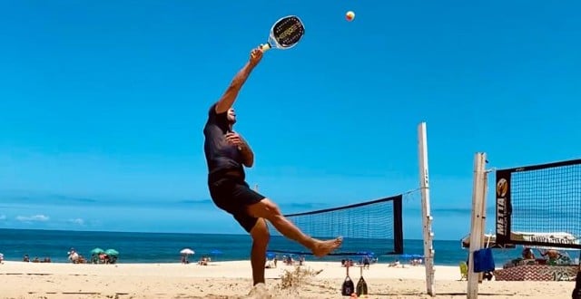 Rafael Moura, o He-Man, participa de evento com estrelas do Beach Tennis no  Flamengo