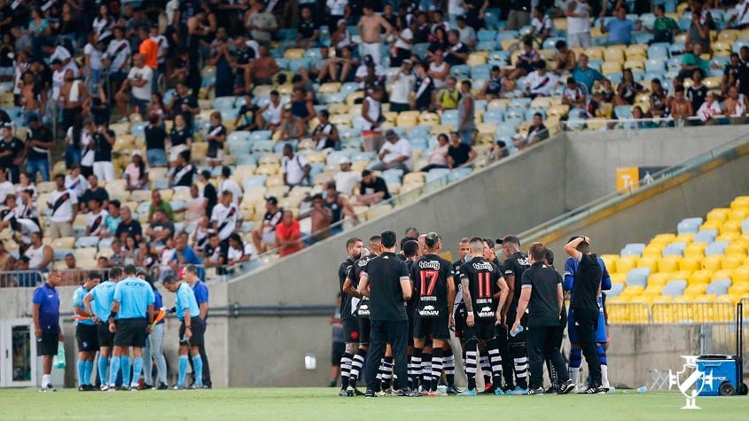 Vasco homenageia dia mundial da conscientização do autismo e prega