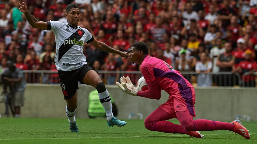 Os próximos 5 jogos do Flamengo serão no Rio de Janeiro. Se não engatar uma  sequência positiva agora, nem o mais fiel Paulo Souzista vai poder  defender. : r/CRFla