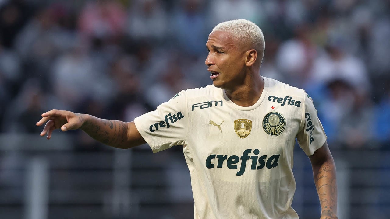 Palmeiras decide partida ainda no primeiro tempo e continua invicto no Campeonato  Paulista 2022