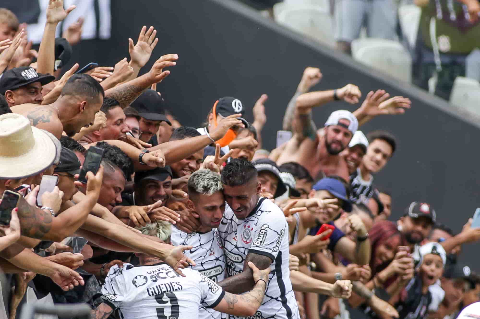 Colorados & Peleadores - Miranha já tinha mandado o papo O Evento canônico  do Inter é empatar com o Corinthians