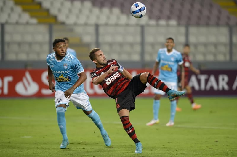 Gabriel Noga se despede do Atlético-GO e viaja para acertar com o Bahia, futebol