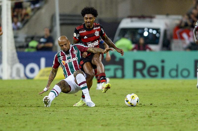 Ex-dirigente ironiza: 'Para que futebol? Agora, o Cruzeiro é uma