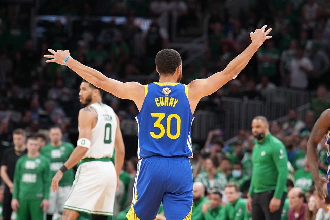 Resultado NBA ontem: veja como foi a partida que deu o título ao Golden  State Warriors - Jogada - Diário do Nordeste