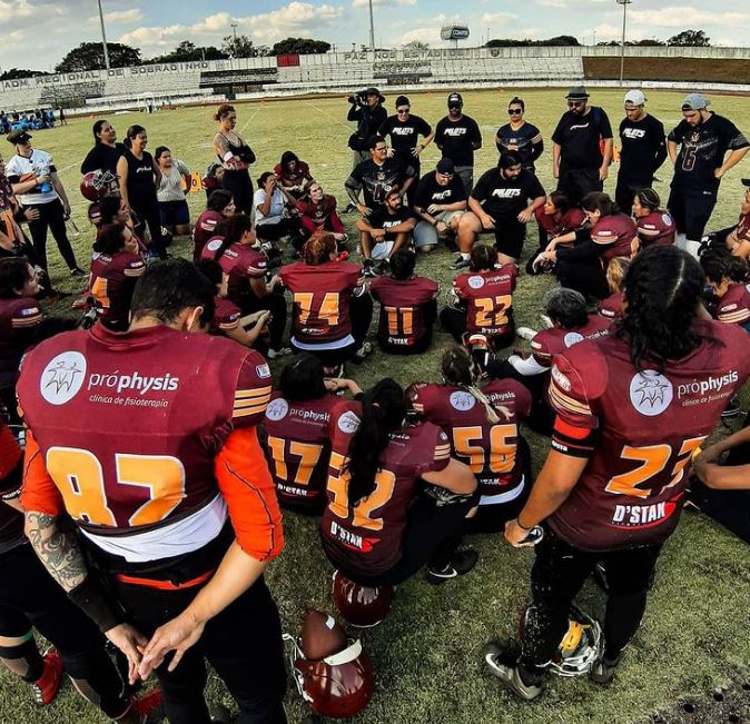 Giro da rodada do futebol americano tem estreia da Conferência Sudeste,  final no DF e semifinais no PR