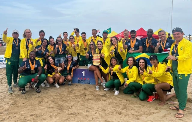 Brasil é campeão mundial juvenil de Beach Tennis e faz história - Lance!