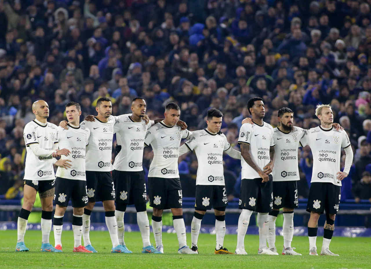 Nos pênaltis, Corinthians elimina o Boca Juniors, na Argentina