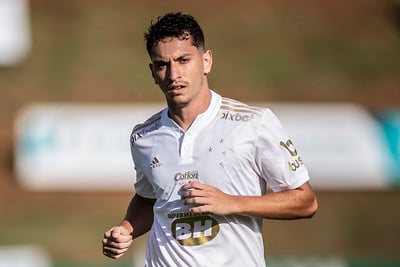 Marco Antônio desencanta em cobrança de falta, decide jogo e revela ajuda  de Rodolpho - Superesportes