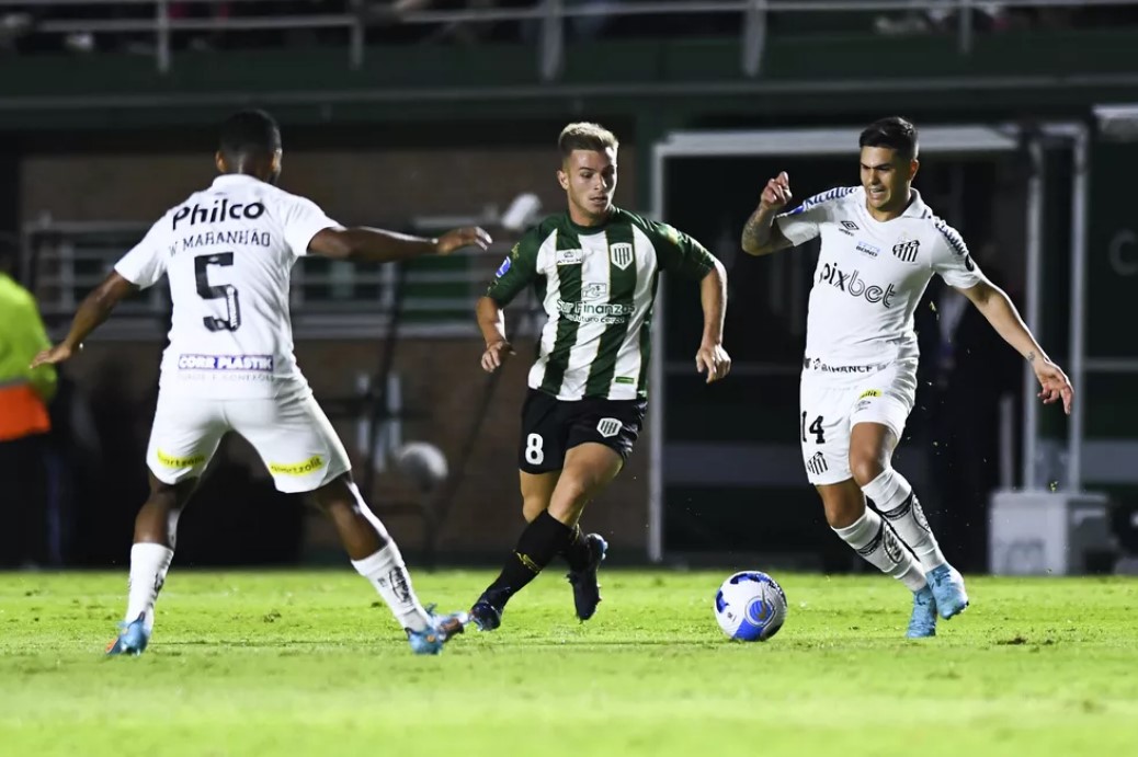 Artilheiro colombiano, meia brasileiro e goleiro baixinho: Portal  destrincha o Nacional Potosí - Fluminense: Últimas notícias, vídeos, onde  assistir e próximos jogos