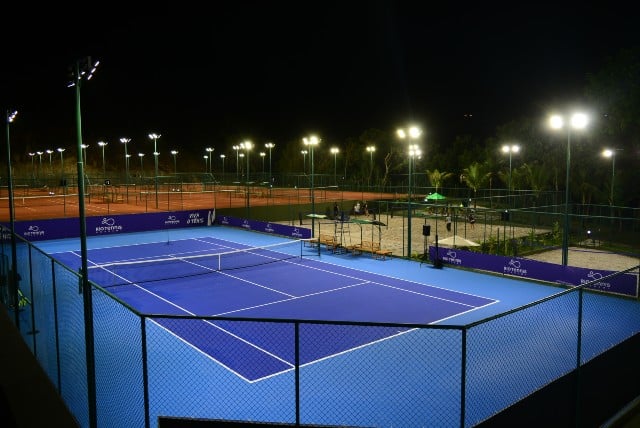 Circuito de Tênis: quadras da Praça dos Namorados com jogos de