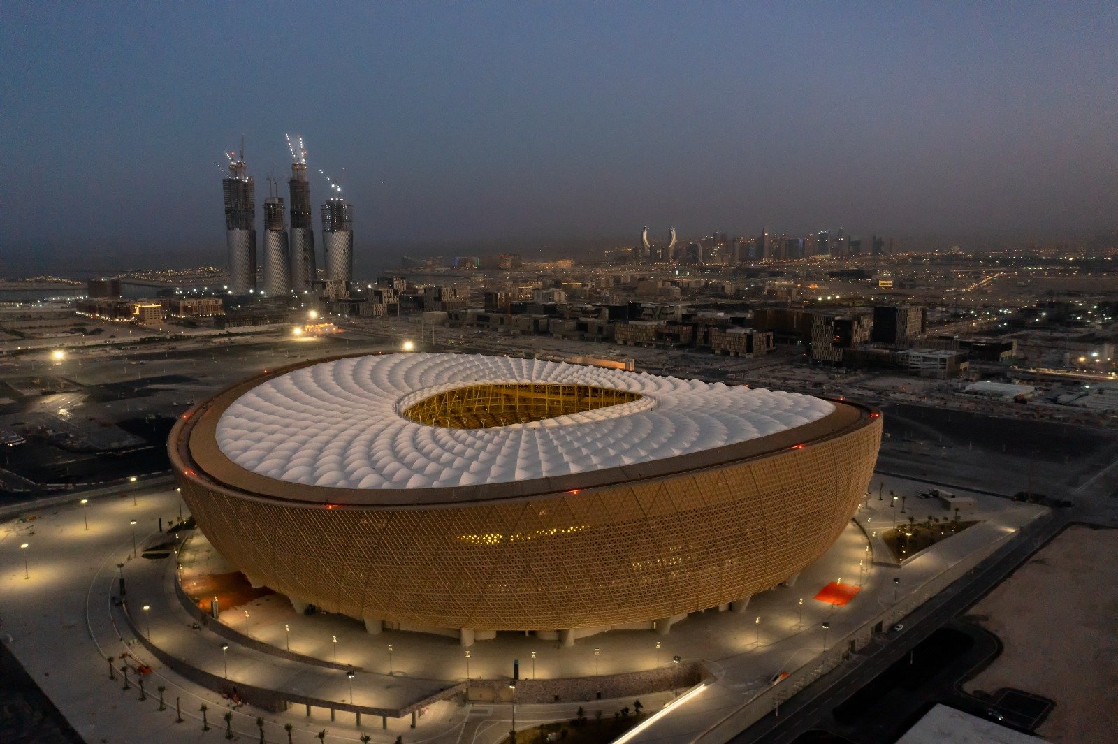 Conheça os oito estádios que receberão jogos da Copa do Mundo no Catar -  Folha PE
