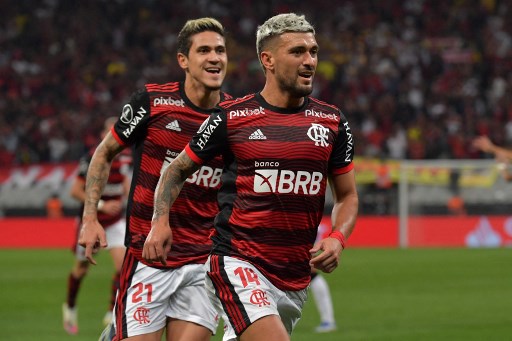 Flamengo Vs Corinthians qual vcs preferem?? #flamengo #vs #vschalleng