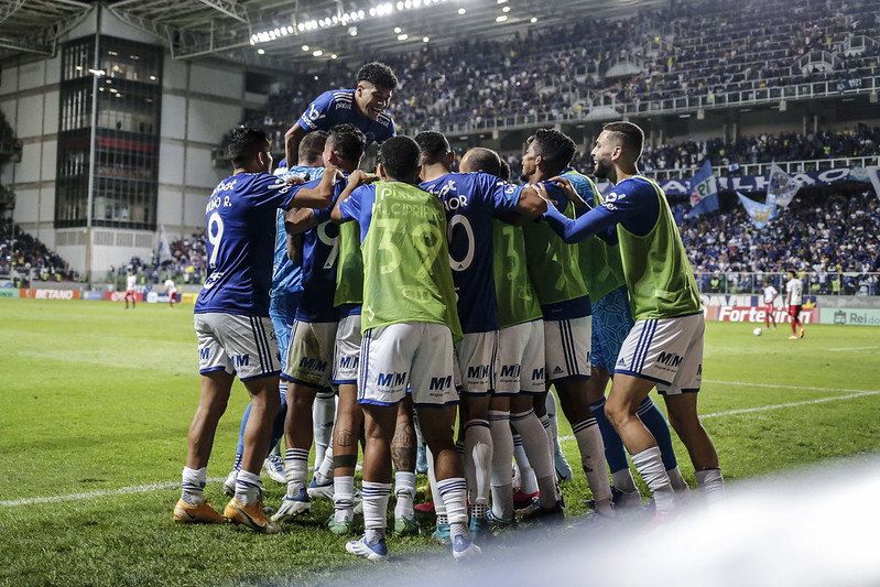 Atlético-MG afunda Grêmio e abre dez pontos na liderança - RJNEWS