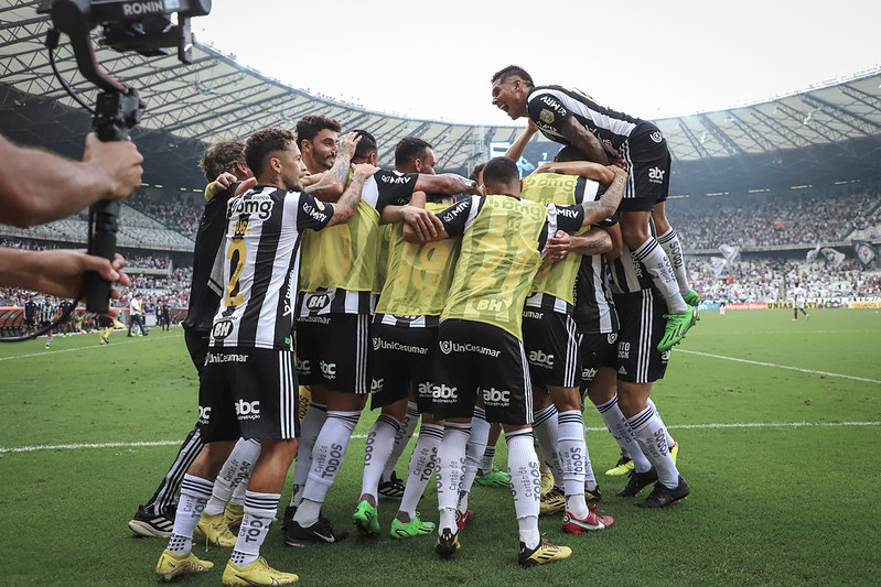 Fluminense-Atlético Mineiro em duelo escaldante no Brasileirão