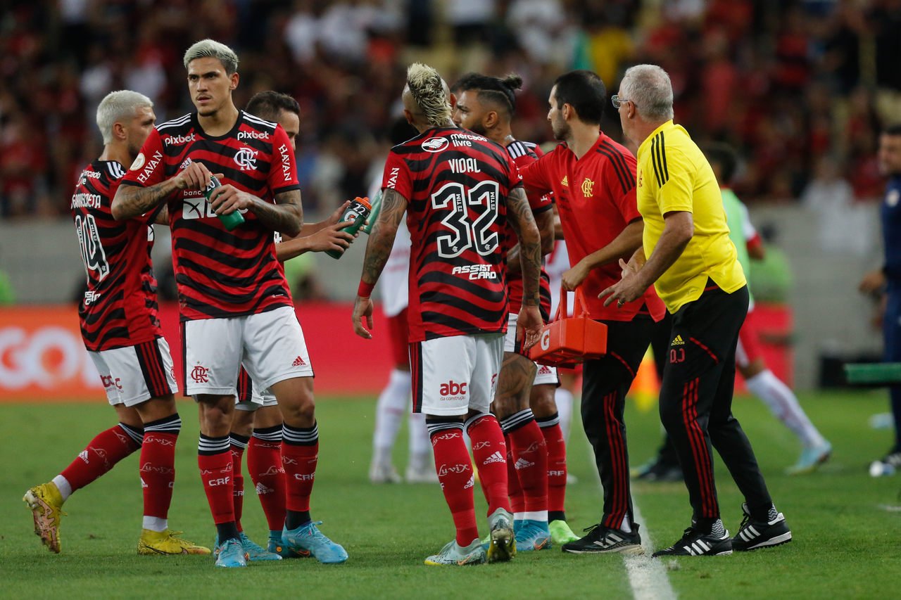 Bola Final Copa Do Brasil 2022 – Flamengo 1 X 1 Corinthians – Autografada  Por Todo Elenco Do Flamengo – Play For a Cause