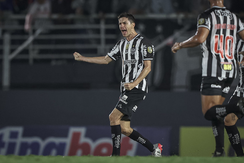 Atlético-MG anuncia meio-campista argentino como reforço