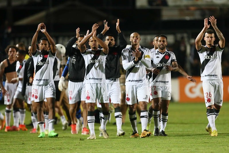 Confira desfalques e pendurados de Vasco e Novorizontino