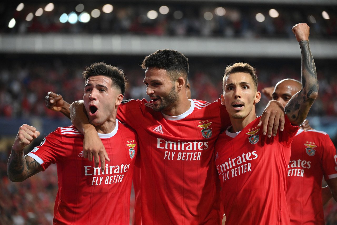 Champions: Benfica e PSG empatam em jogo com 'clima de clássico