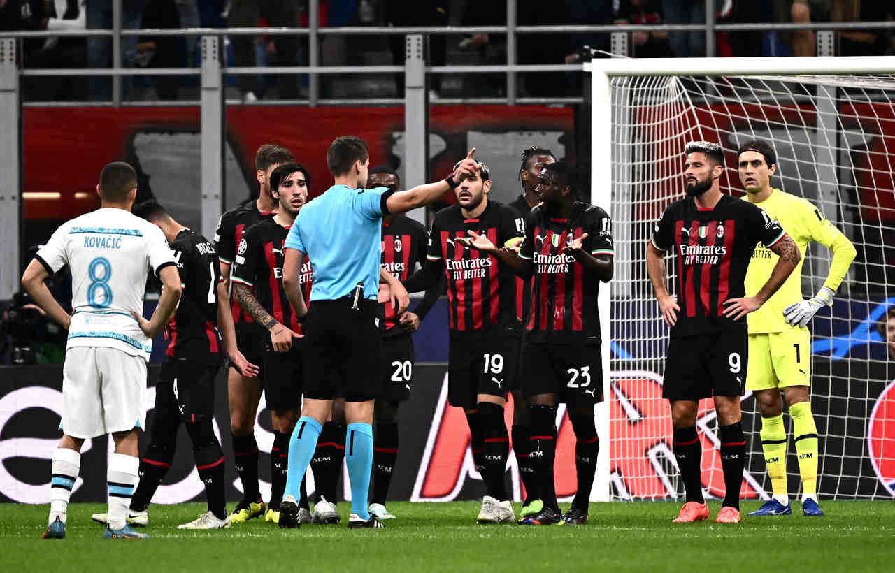 Champions: Milan goleia Dínamo Zagreb e fica a um empate da classificação, liga dos campeões