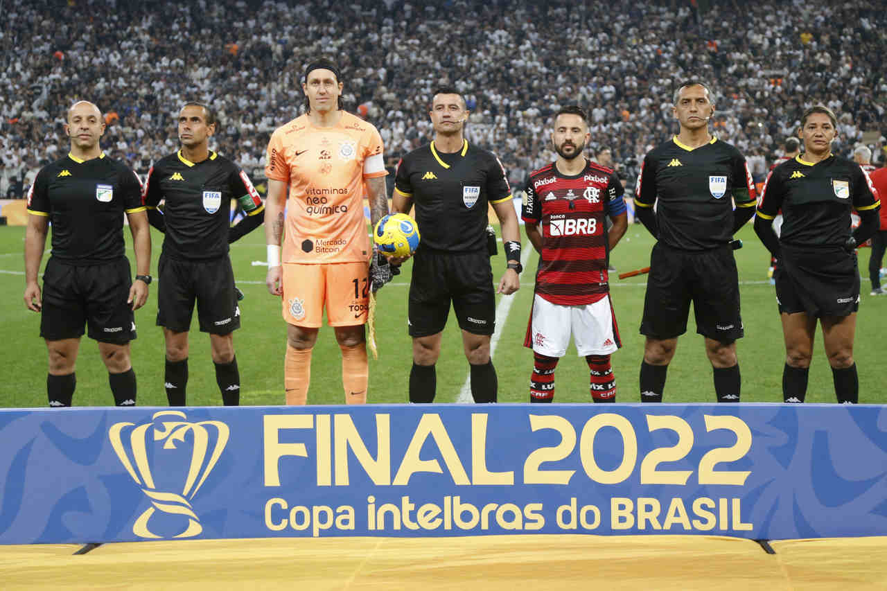 CBF define os árbitros dos jogos da final da Copa do Brasil