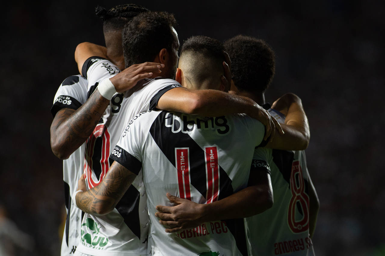 Ituano e Vasco decidem acesso para a Série A do Brasileirão neste domingo  (6)