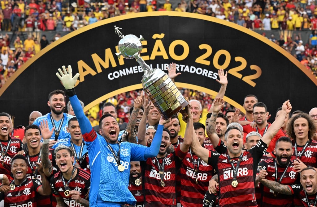 CONMEBOL Libertadores on X: 🌍🏆 Pede o mundo de novo! O @Flamengo será o  representante da América do Sul no Mundial de Clubes @FIFAcom de 2023. 🔴⚫️  Boa sorte ao campeão da