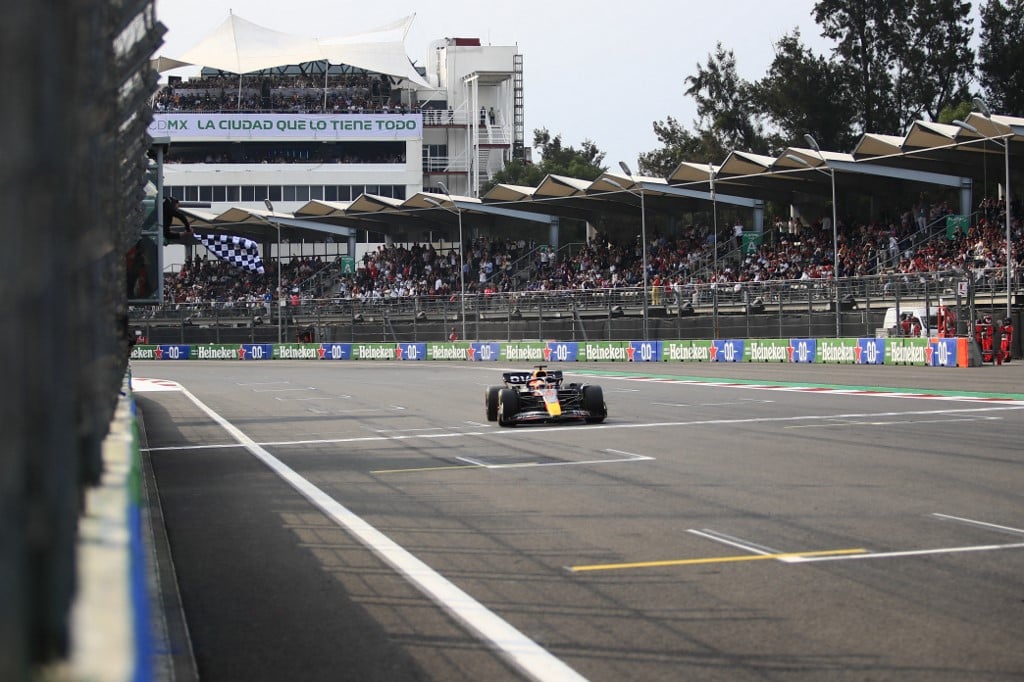 Fórmula 1: Verstappen sai na frente no GP do México; veja horário da  corrida - ISTOÉ DINHEIRO