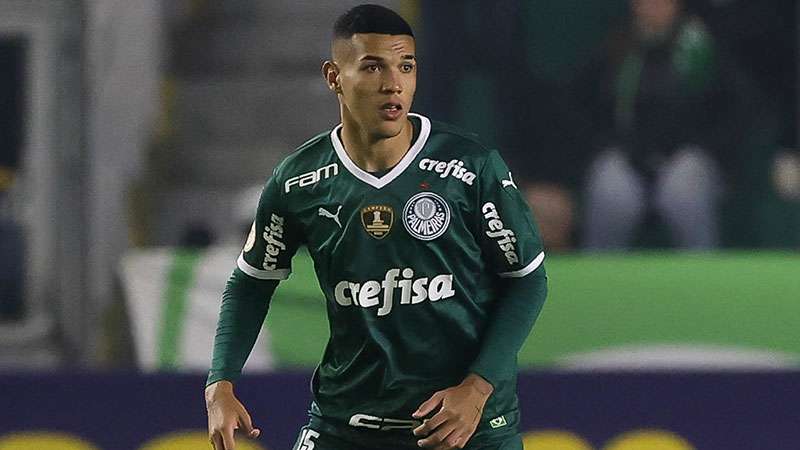 Palmeiras deve aproveitar quatro destaques da base no time profissional -  Lance!