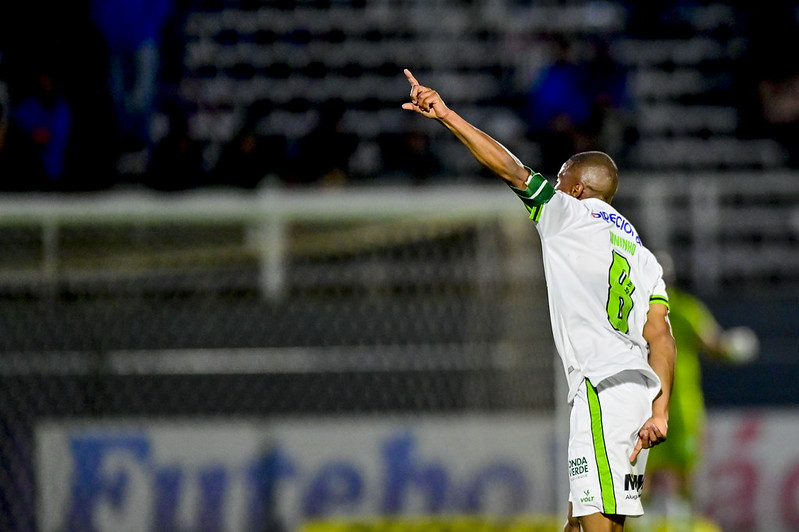 GloboEsporte.com > Futebol > Cruzeiro - NOTÍCIAS - 'Gladiadora', Musa do  Cruzeiro reforça a torcida contra o Grêmio no Mineirão