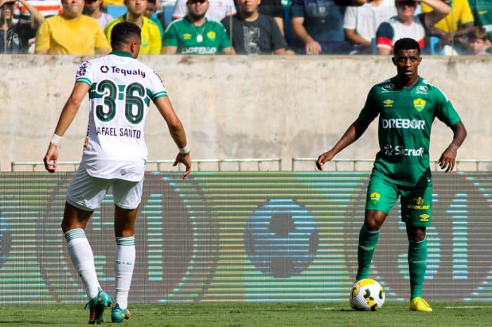 Coritiba entra no top 10 de times que mais demoraram para vencer