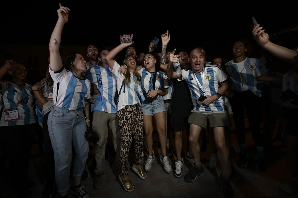 Copa do Mundo 2022: o que diz música pop que virou 'hino' da Argentina no  torneio - 15/12/2022 - UOL Splash