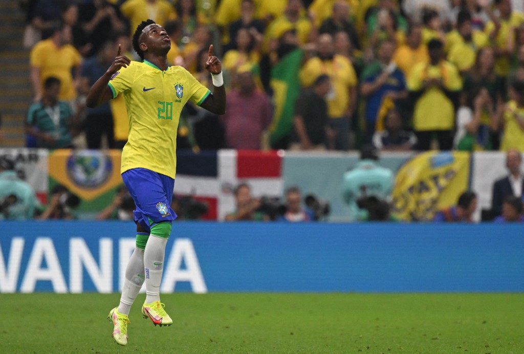 Seleção Vini Jr Faz Do Qatar O Quintal De Casa E Mostra Personalidade