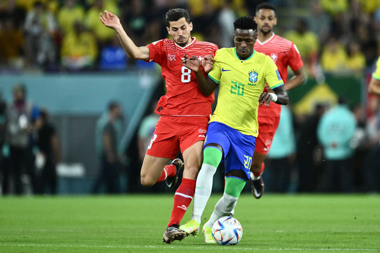 Copa do Mundo ao vivo: saiba onde assistir aos jogos de hoje, sexta-feira -  Lance!