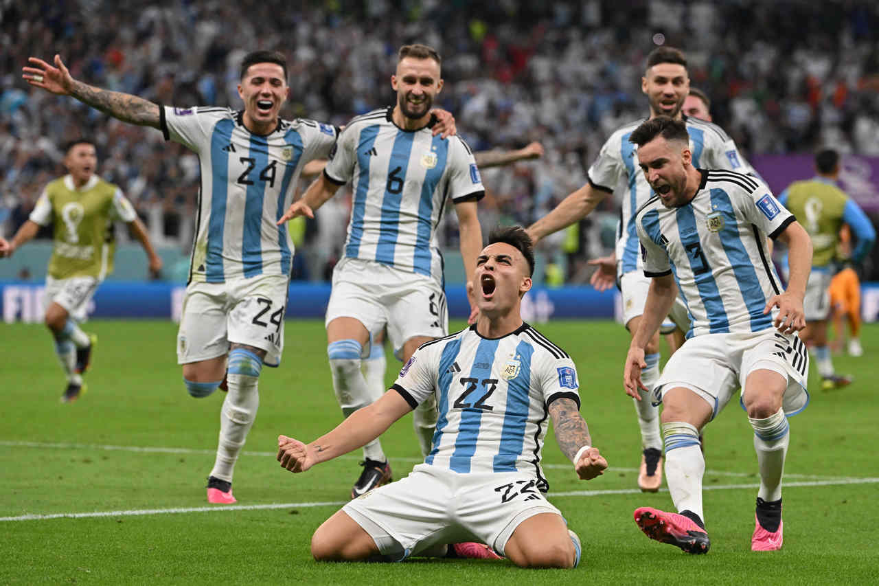 Argentina derrota a Croácia por 3x0 e garante vaga na final da Copa - Folha  PE