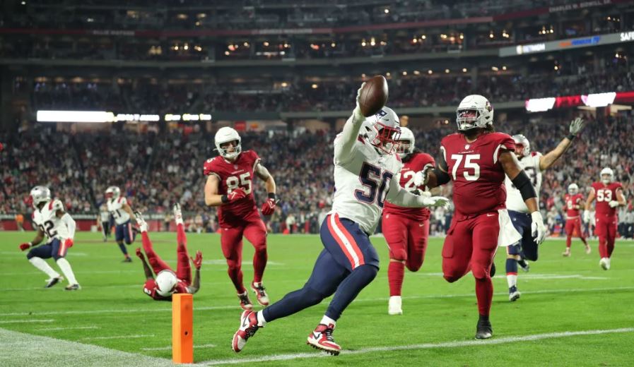 Jalen Hurts anota três touchdowns e lidera Philadelphia Eagles a