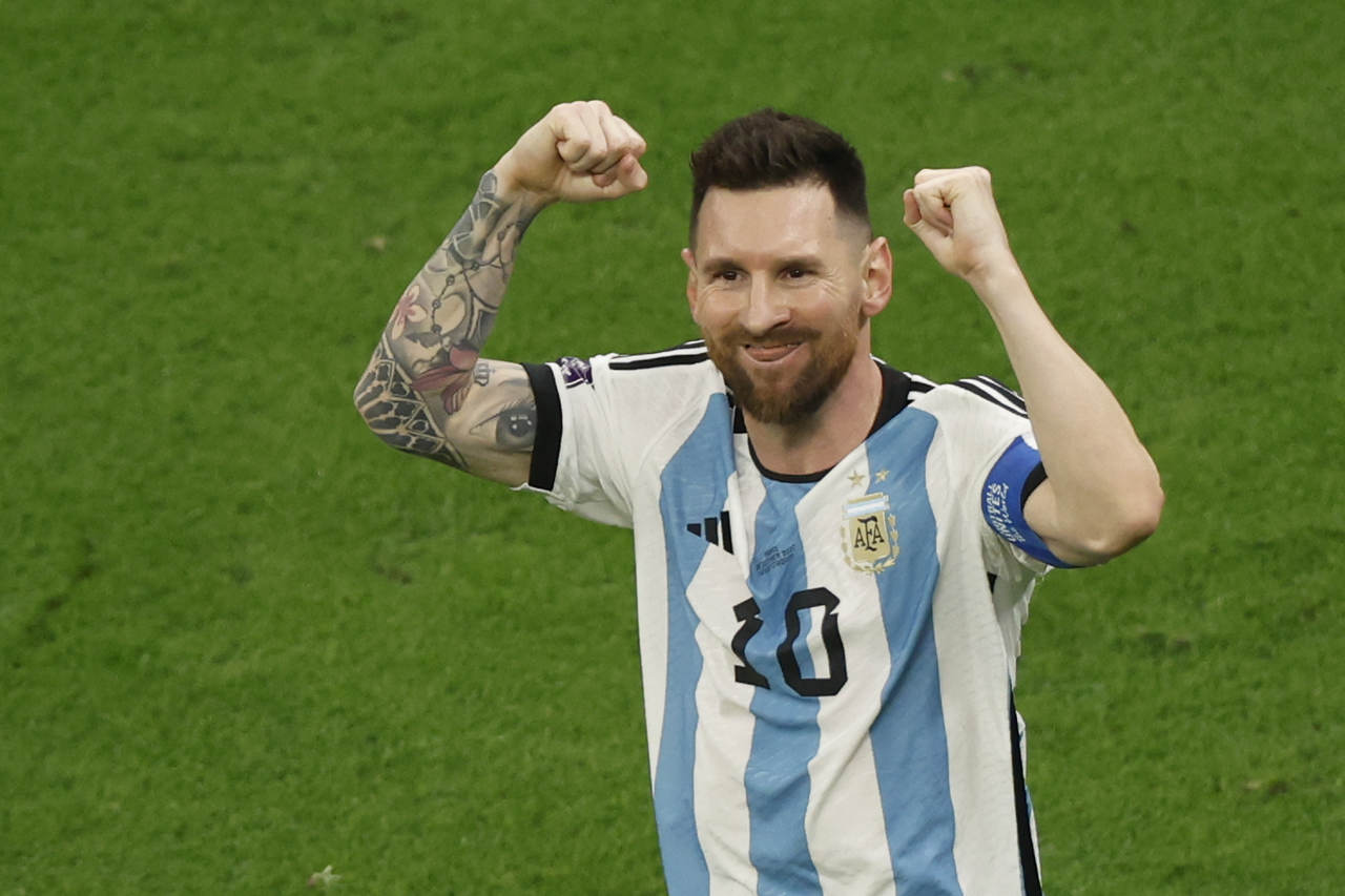 Enzo Fernández exalta Messi: 'O melhor de todos os tempos' - Lance!