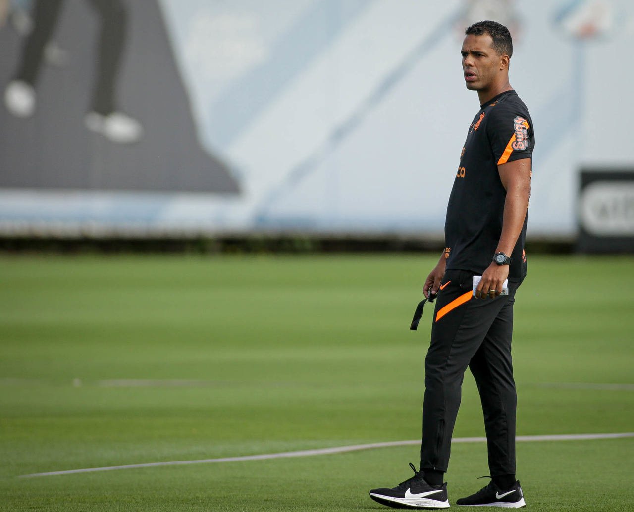 Eles estão brigados, galera. Momento - Doentes por Futebol