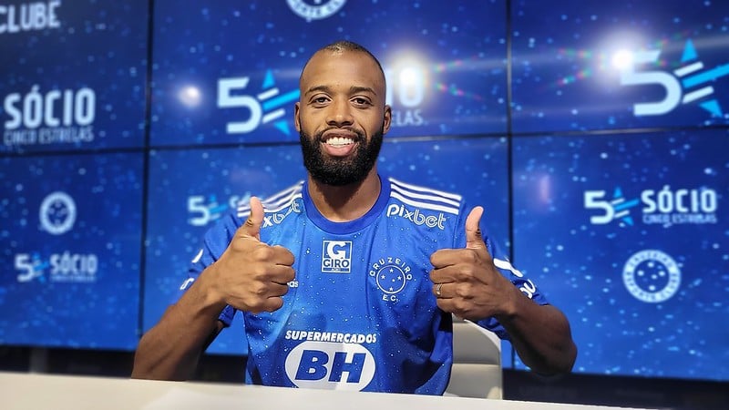 Cruzeiro Esporte Clube - Artilheiro e promessa da base, Wesley assina  primeiro contrato profissional pelo clube Acesse nosso site e fique por  dentro de tudo! 👇