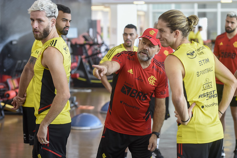 Flamengo on X: TIME DEFINIDO 🔴⚫️ Os #GarotosDoNinho já estão escalados  para a estreia na Copa São Paulo de Futebol Júnior, contra o Floresta-CE! A  partida tem transmissão ao vivo do SporTV