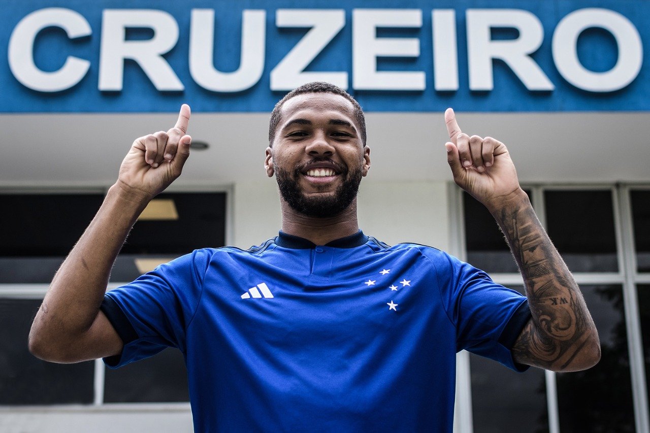 Wesley chega ao Cruzeiro como maior investimento da gestão de