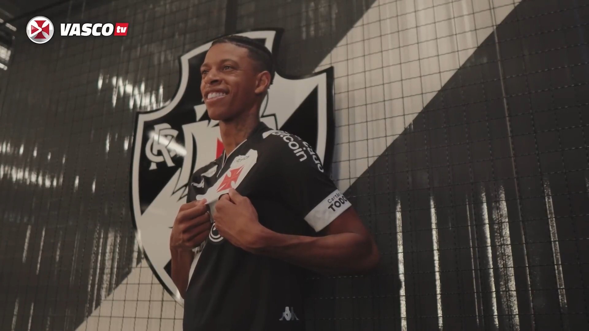 Puma Rodríguez é apresentado e recebe a camisa 2 do Vasco – Vasco da Gama