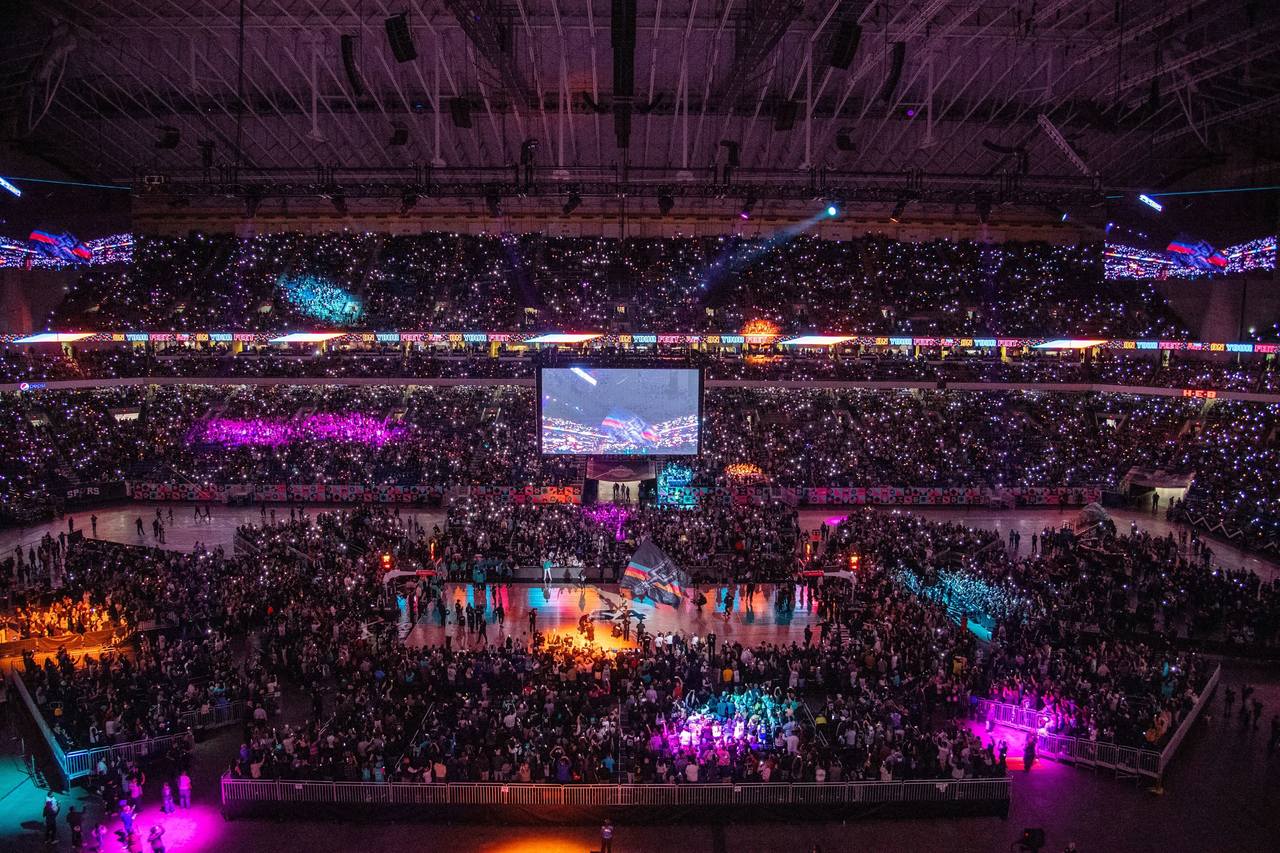 Arena do campeão da NBA é atração para amantes do basquete
